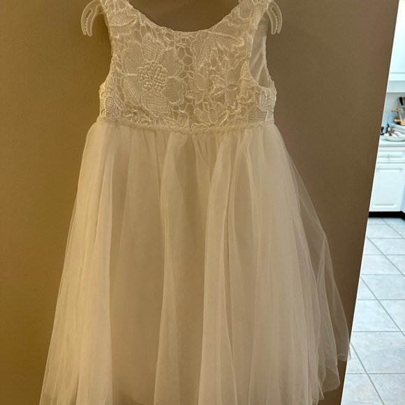 Azazie flower girl dress for 4 year old, pristine condition, worn once. - Picture 6 of 6